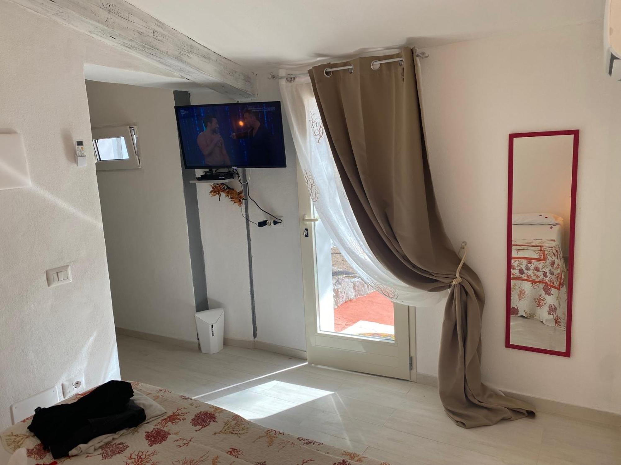 B&B Oltremare Cannigione Εξωτερικό φωτογραφία