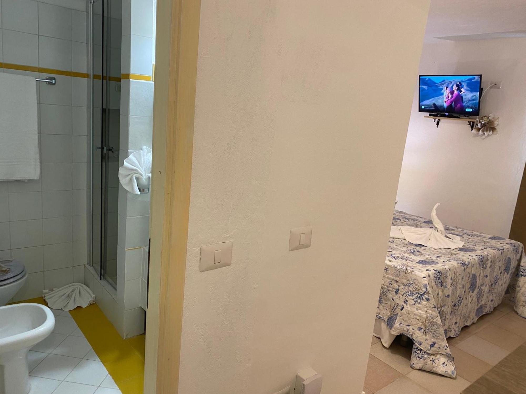 B&B Oltremare Cannigione Εξωτερικό φωτογραφία